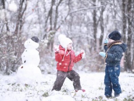 Zimowe Półkolonie: Praktyczne Wskazówki dla Rodziców
